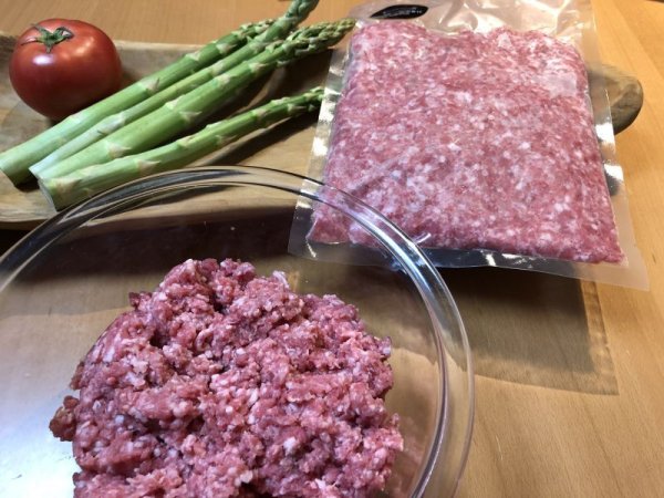 画像10: 【放牧豚】挽き肉　0.6kg（300g×２）　 (10)